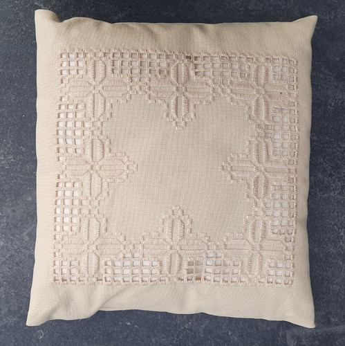Beige kissen mit - beige,